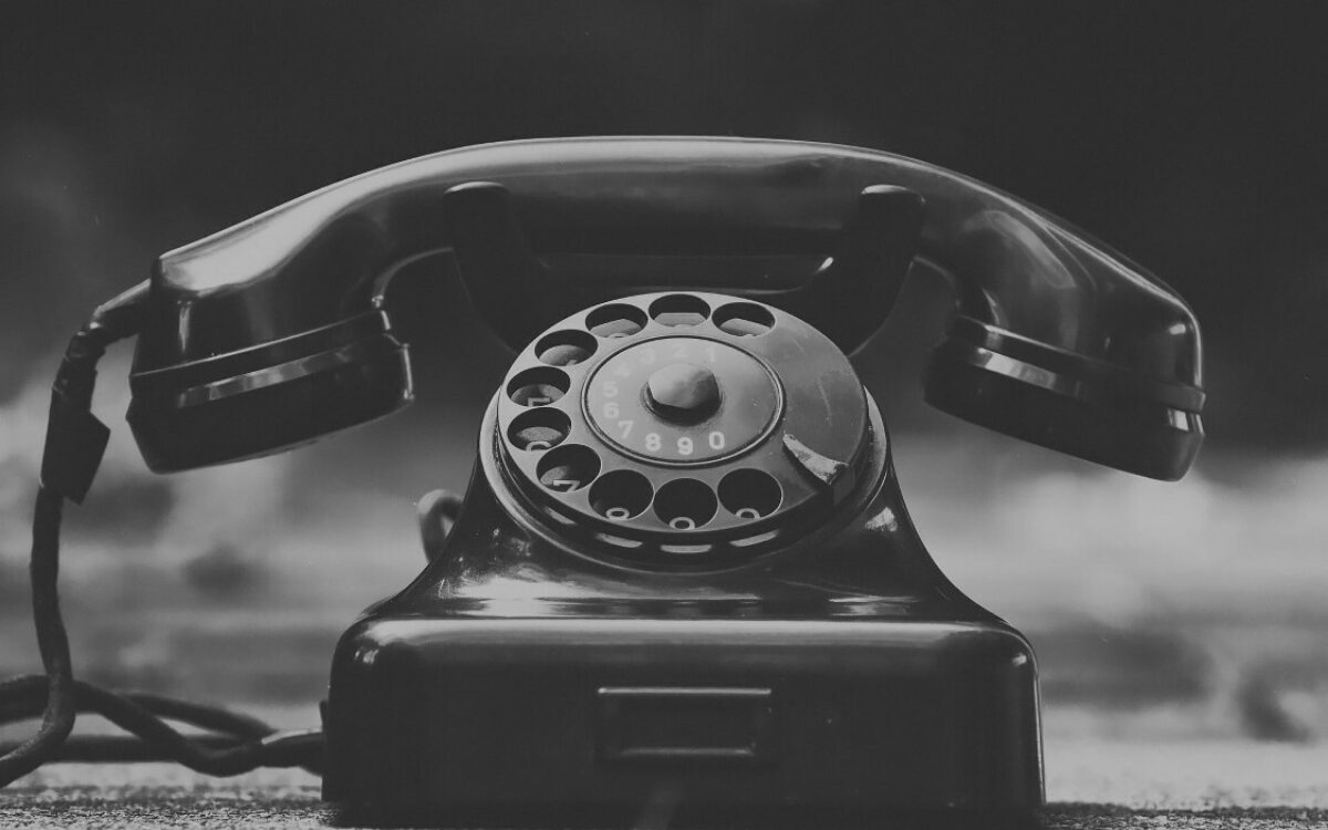 Ein schwarzes Telefon retro Ein schwarzes Telefon retro